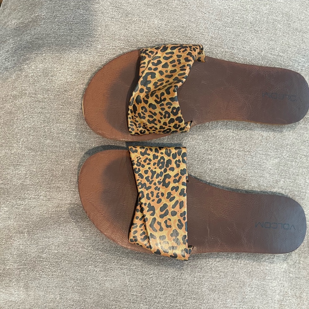 Volcom Women's Leopard Print Sandals